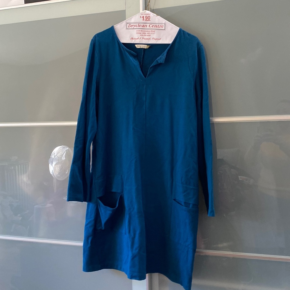 Tunic style dress with pockets